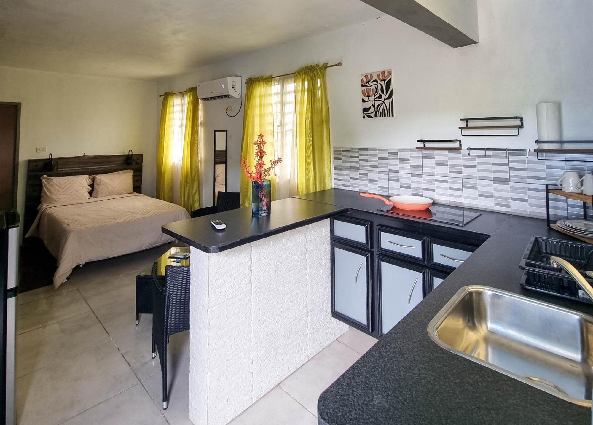 Cattleya Flor Hotel Oranjestad  Buitenkant foto